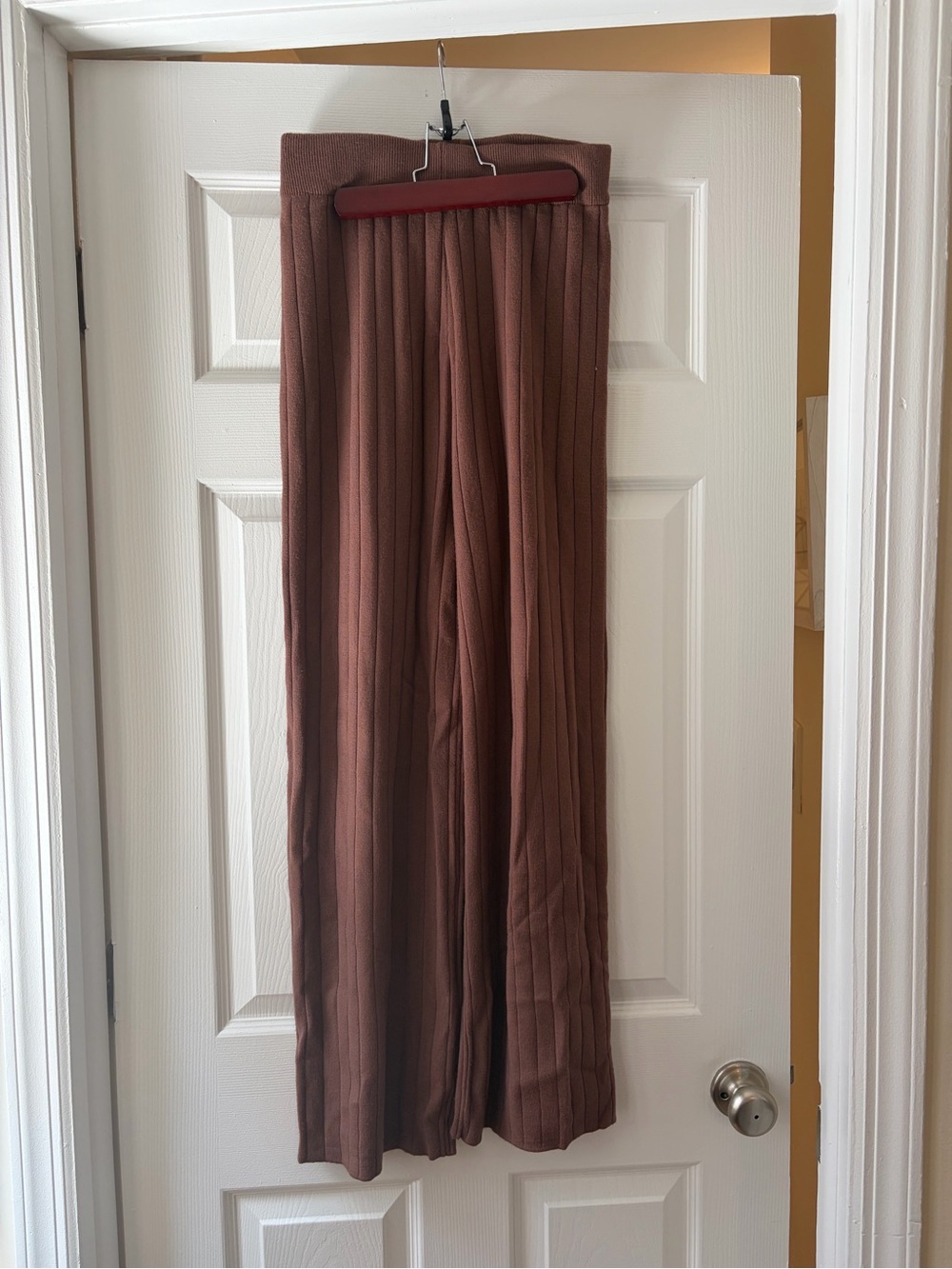 Wide Leg Ribbed Knit Pants - Brown